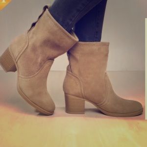 White Mountain Behari slouchy boots